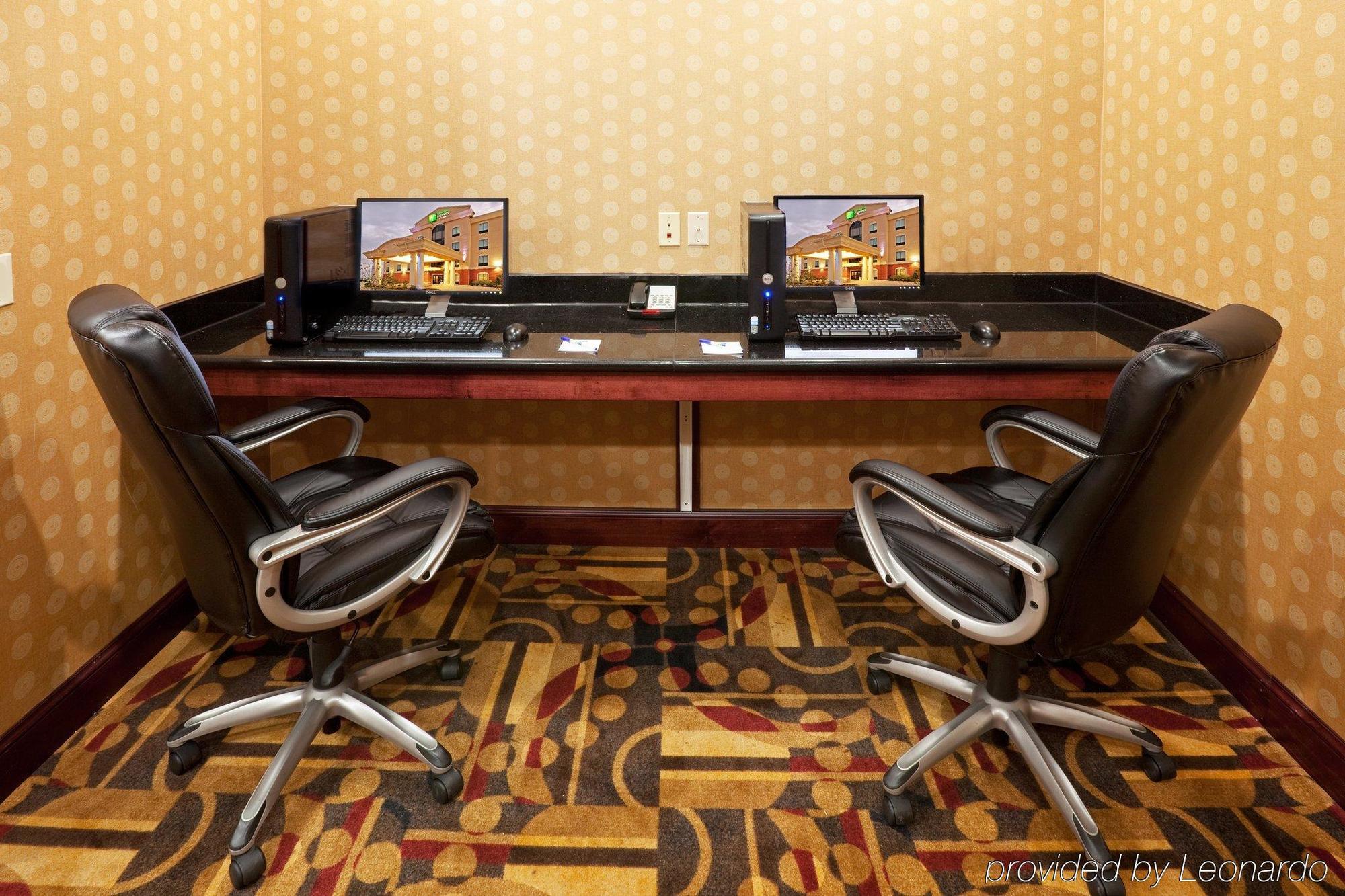 Holiday Inn Express Hotel And Suites Altus By Ihg Экстерьер фото